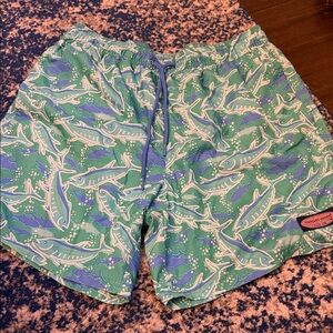 Vineyard Vines Blue and Green Fish Pattern Men's Shorts